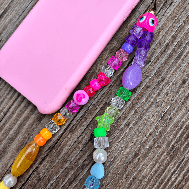 Grigri de téléphone Pierres multicolores - Taille M