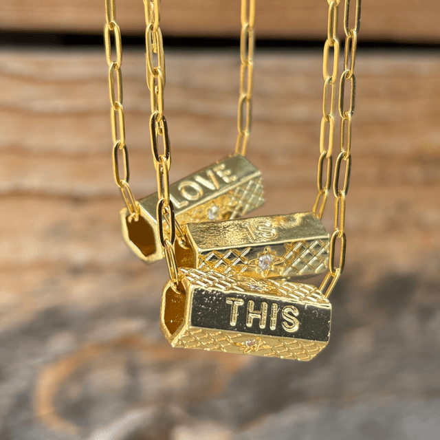 Collier Amulette THIS IS LOVE