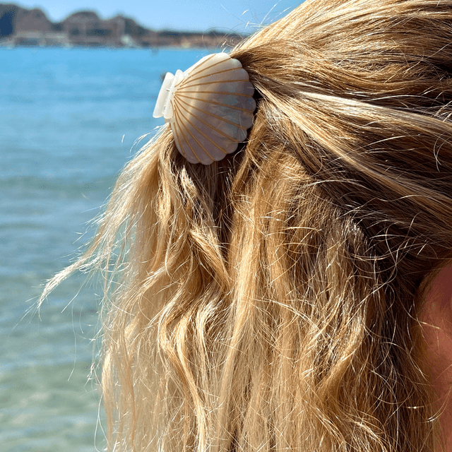 Pince à cheveux Coquillage nacré blanc