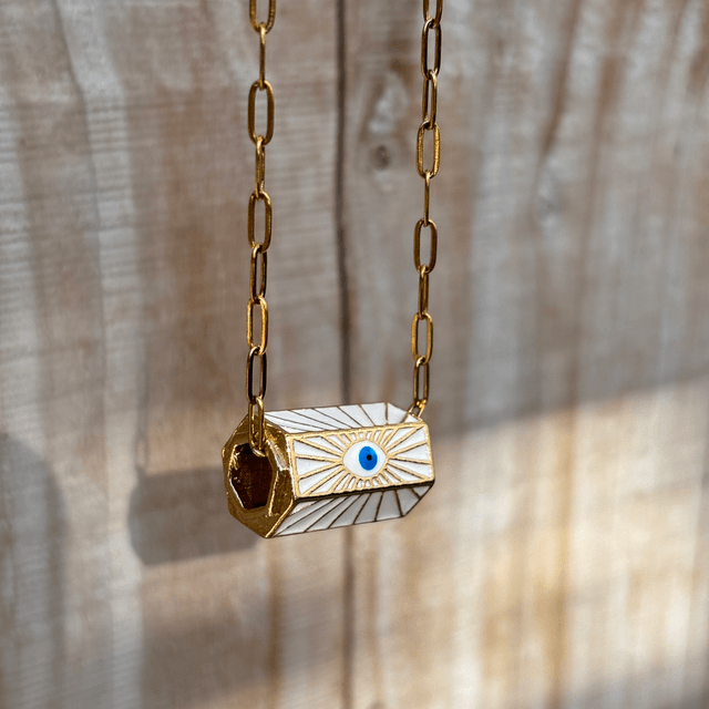Collier Amulette Œil Blanc