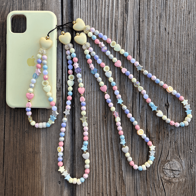 Grigri de téléphone personnalisable Bonbon d’Amour 🤍 Irisé pastel