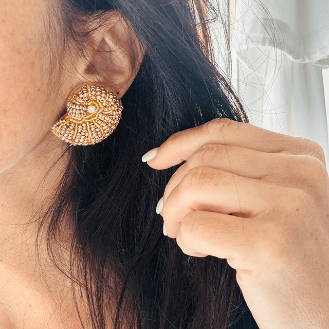 Boucles d’oreilles perles Escargots doré 