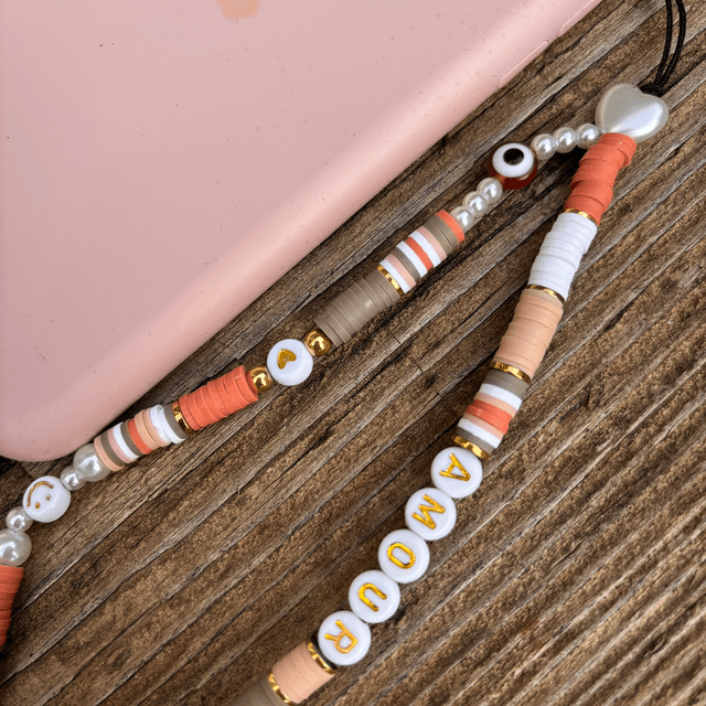 Grigri de téléphone Heishi terracotta AMOUR - Taille S
