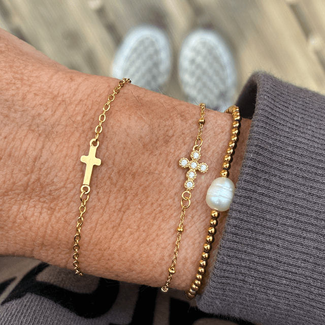 Bracelet croix strassée