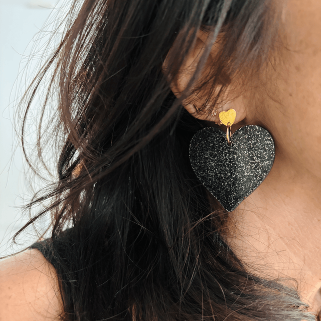 Boucles d’oreilles cœur pailleté noir - GM